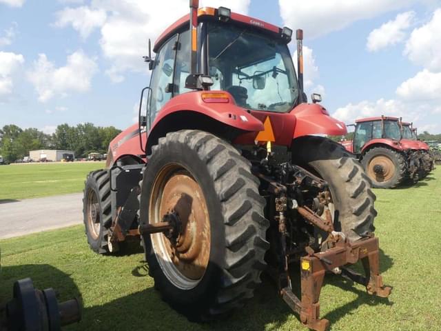 Image of Case IH Magnum 235 equipment image 4