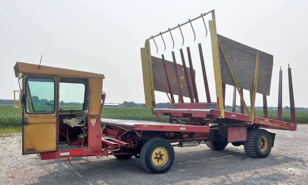 Image of New Holland 1049 Primary image