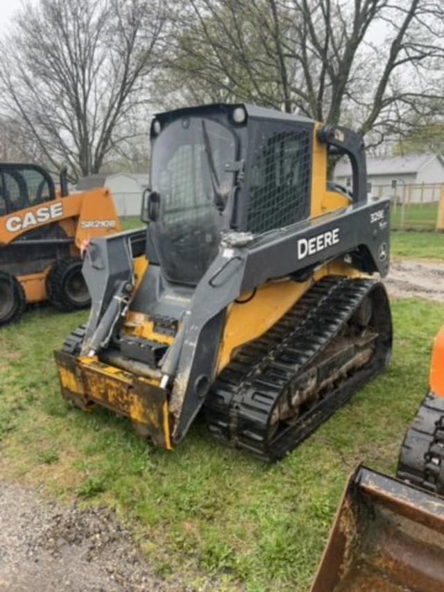 Image of John Deere 329E equipment image 1