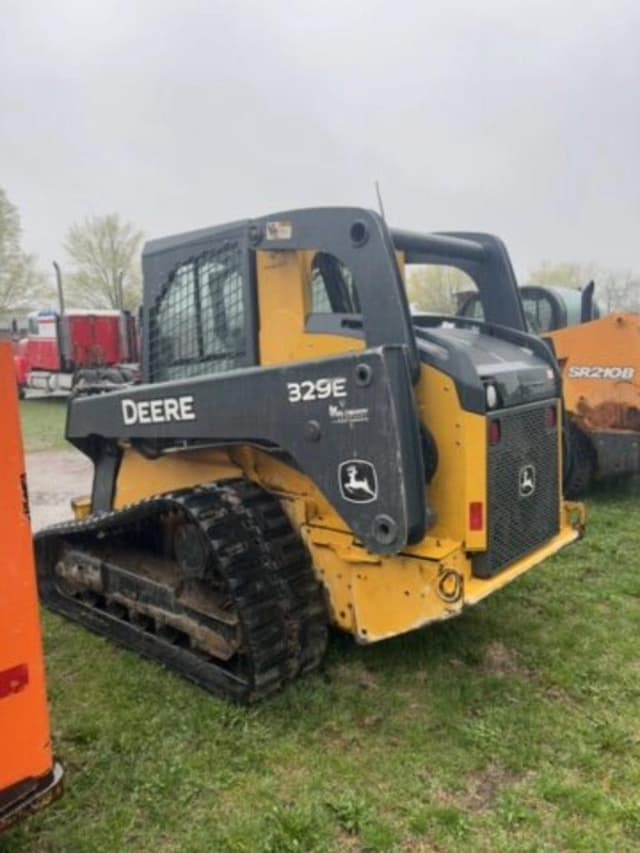 Image of John Deere 329E equipment image 3