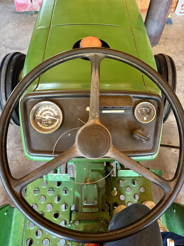 Image of John Deere 1050 equipment image 2