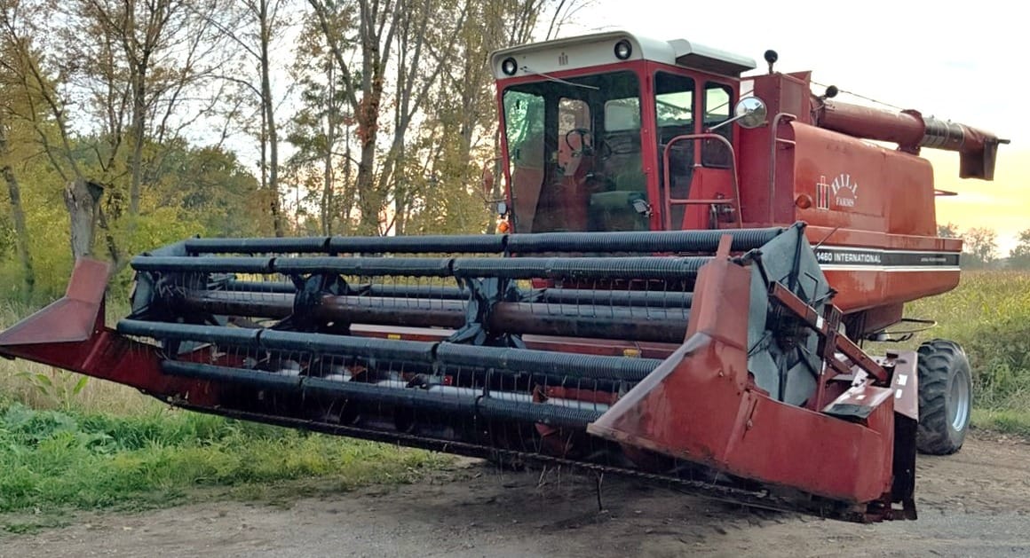 International Harvester 1460 Equipment Image0