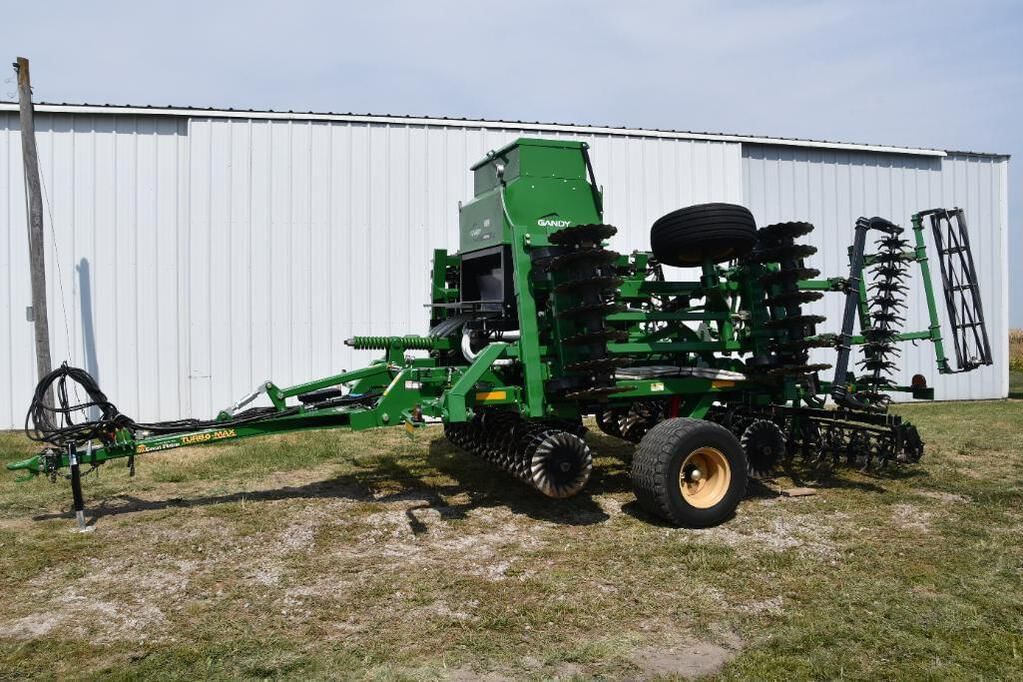 Main image Great Plains 1800TM