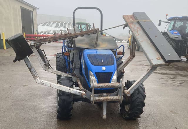 Image of New Holland PowerStar 75 equipment image 4