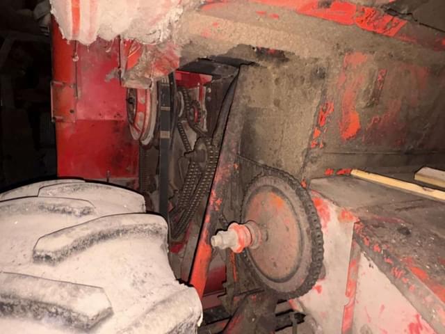 Image of Massey Ferguson 300 equipment image 4