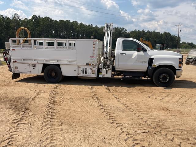 Image of Chevrolet 5500HD equipment image 3