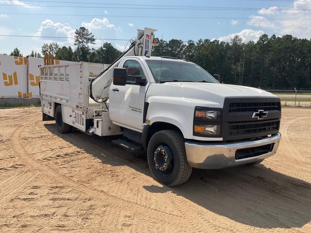 Image of Chevrolet 5500HD equipment image 2