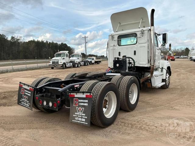 Image of Western Star 4700 equipment image 4