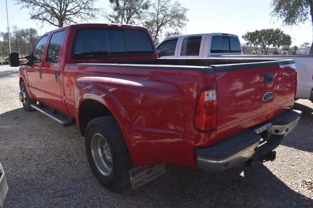 Image of Ford F-350 equipment image 3