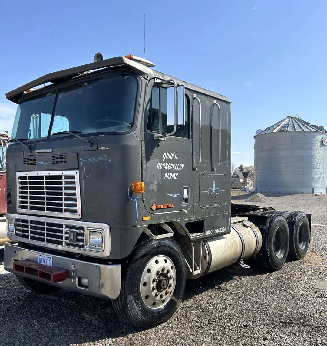 Image of International 9600 Primary image