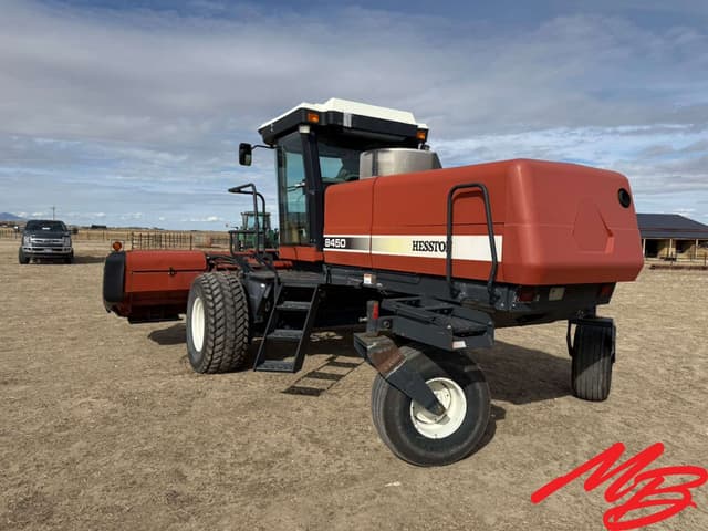 Image of Hesston 8450 equipment image 3