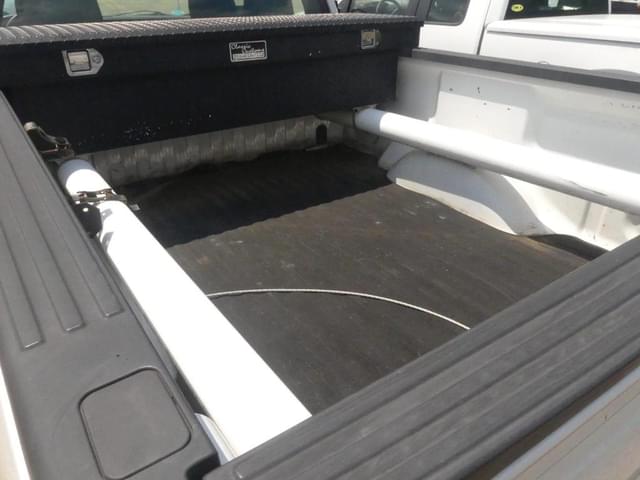 Image of Ford F-150 equipment image 4