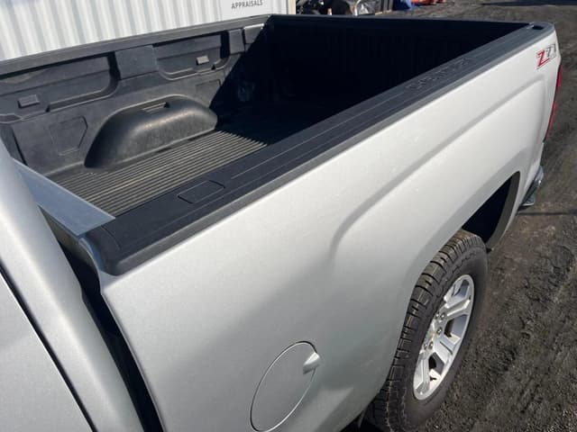 Image of Chevrolet 1500 equipment image 4