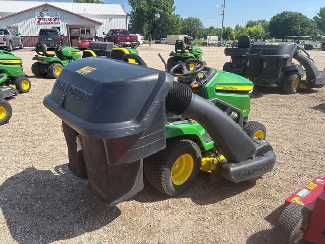 Image of John Deere X320 equipment image 2