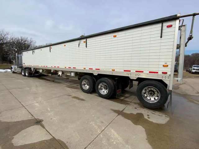 Image of Timpte Grain Trailer equipment image 2