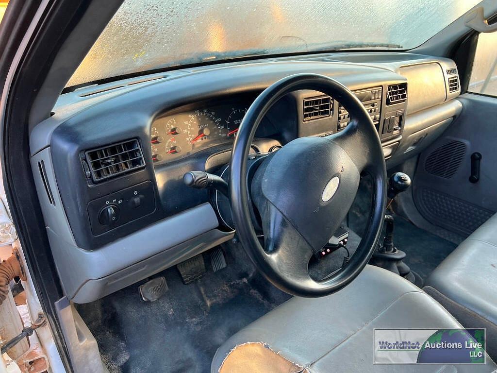 Main image Ford F-650 12