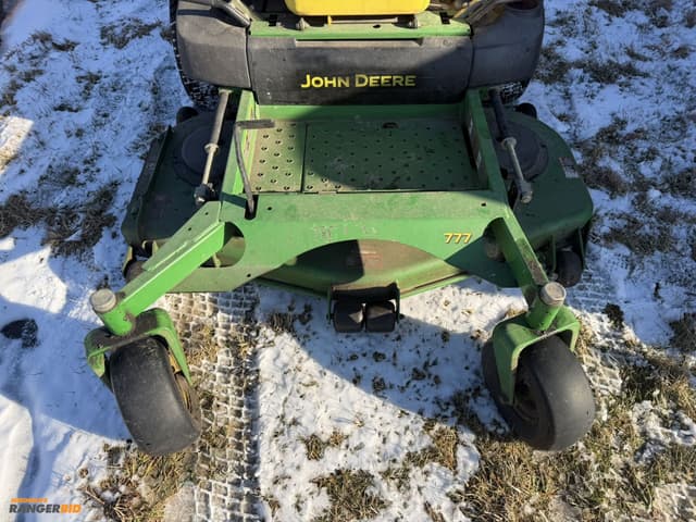 Image of John Deere 777 equipment image 4