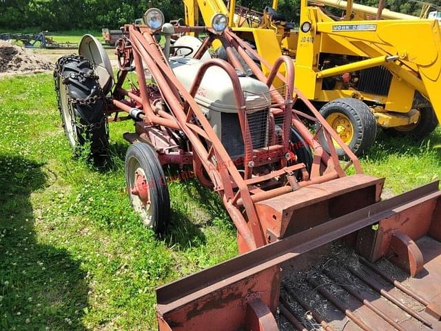 Image of Ford 9N equipment image 3