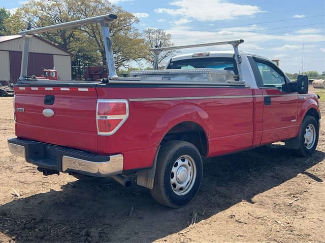 Image of Ford F-150 equipment image 2
