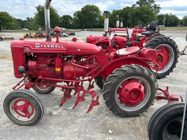 Image of Farmall A equipment image 3