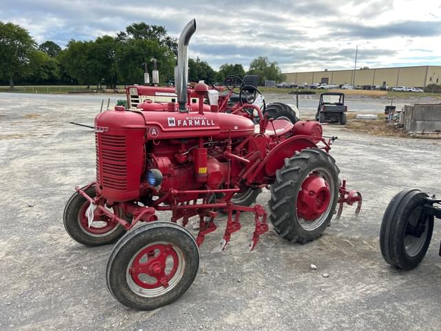 Image of Farmall A equipment image 2