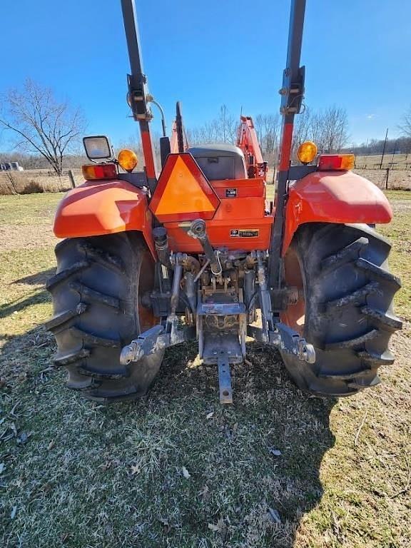 Image of Kubota M6040 equipment image 2