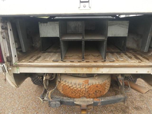Image of Ford F-250 equipment image 3