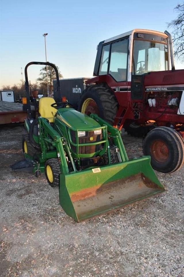 Image of John Deere 1025R equipment image 1