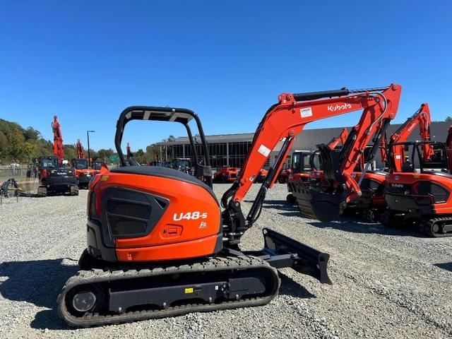 Image of Kubota U48-5 equipment image 3