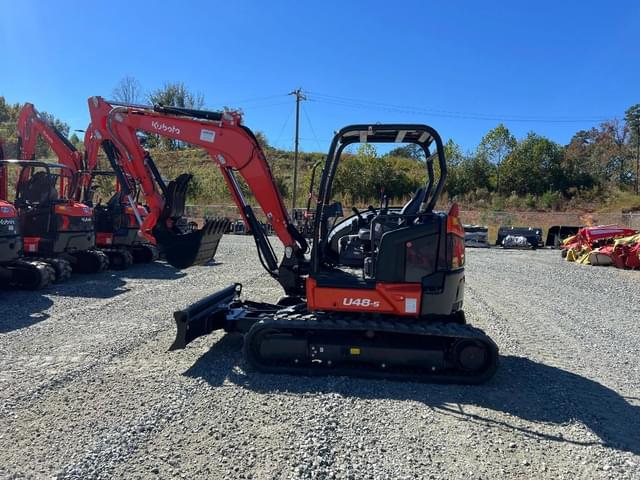 Image of Kubota U48-5 equipment image 1