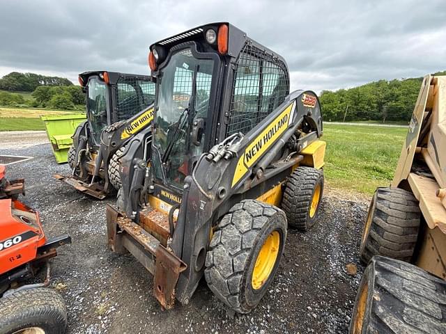 Image of New Holland L228 equipment image 1