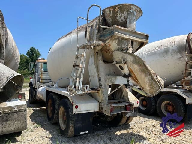 Image of Mack DM600 equipment image 1