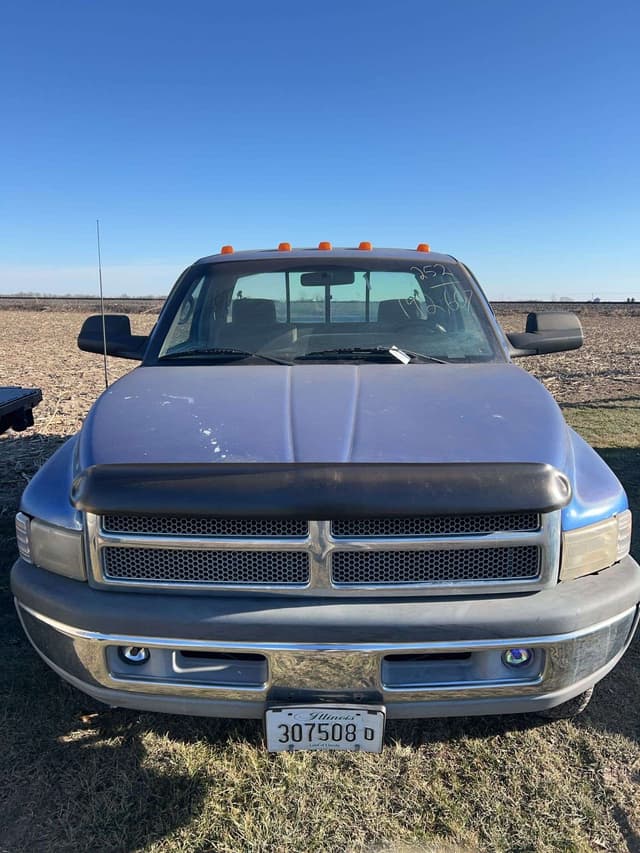 Image of Dodge Ram 3500 equipment image 1