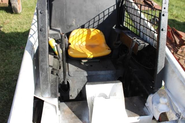 Image of Bobcat 751 equipment image 3