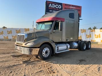 Main image Freightliner Columbia