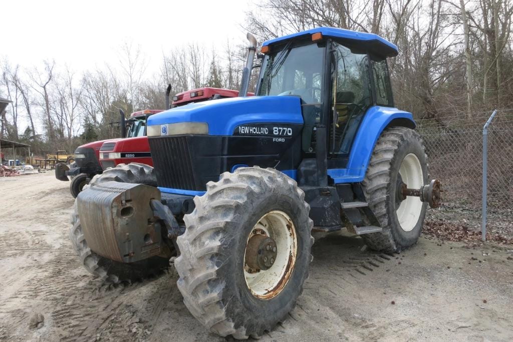 New Holland 8770 Equipment Image0