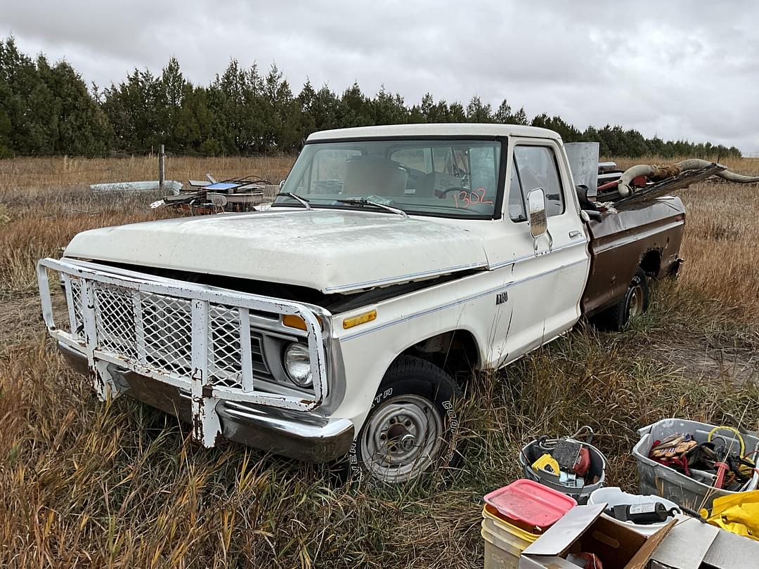 Image of Ford F-150 Primary image