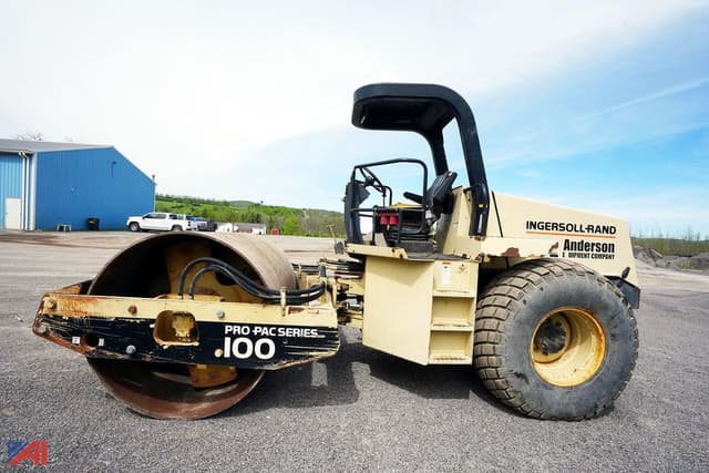 Image of Ingersoll Rand SD100D equipment image 3