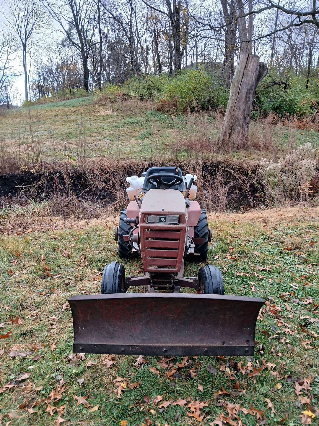 Image of Wheel Horse C-120 Primary image