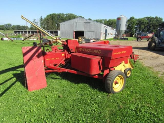 Image of New Holland Hayliner 273 equipment image 3