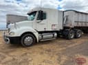 2006 Freightliner Columbia 120 Image