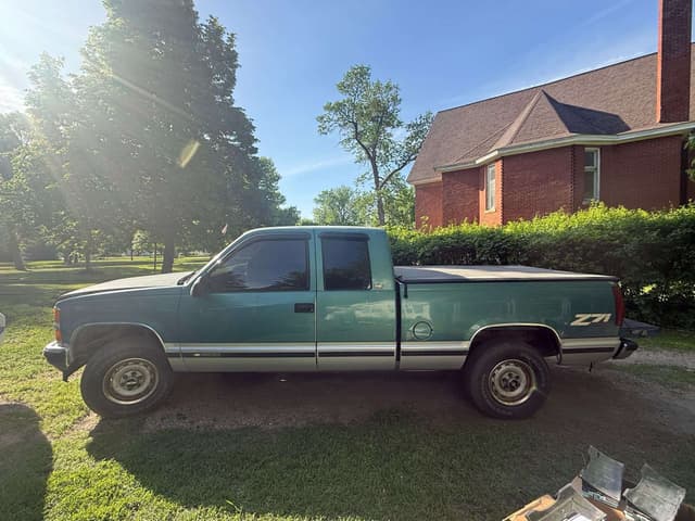 Image of Chevrolet 1500 equipment image 1