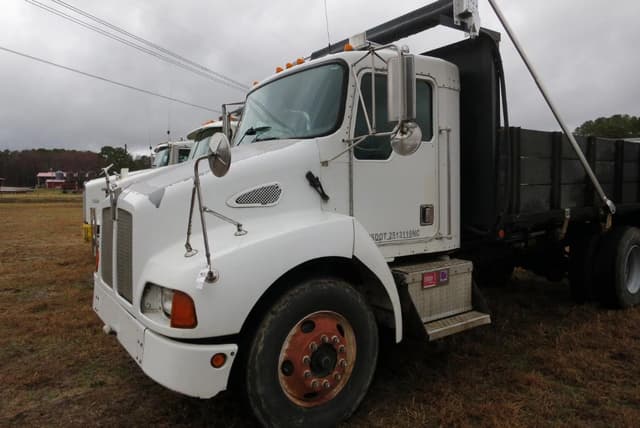 Image of Kenworth T-300 equipment image 3