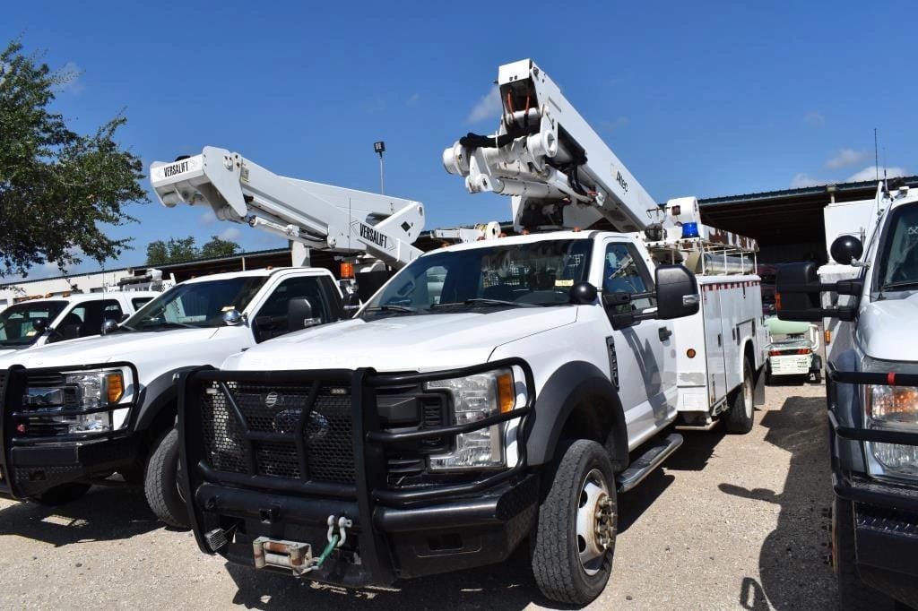 2018 Ford F-550 Equipment Image0