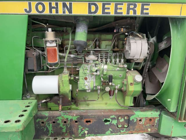 Image of John Deere 4640 equipment image 4