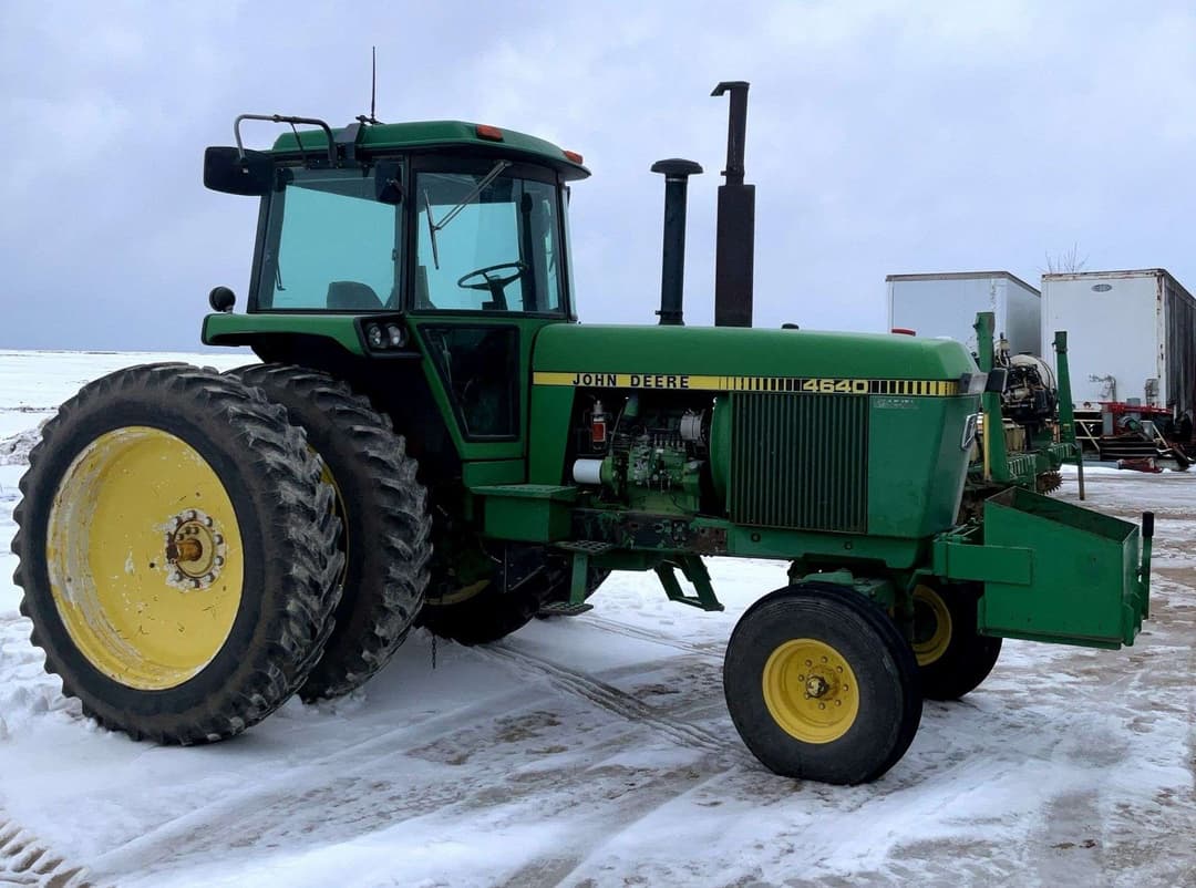 Image of John Deere 4640 Primary image