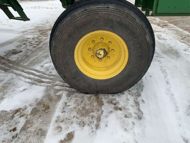 Image of John Deere 4640 equipment image 3