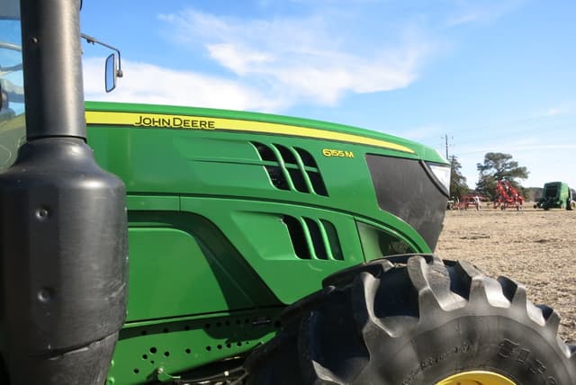 Image of John Deere 6155M equipment image 4