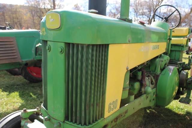 Image of John Deere 630 equipment image 4