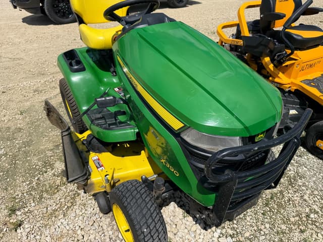 Image of John Deere X390 equipment image 4